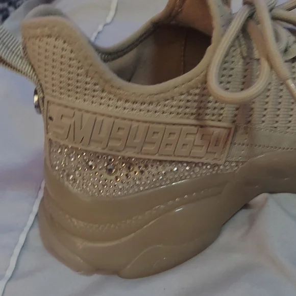 Steve Madden Sparkling Beige Sneakers - Picture 12 of 15
